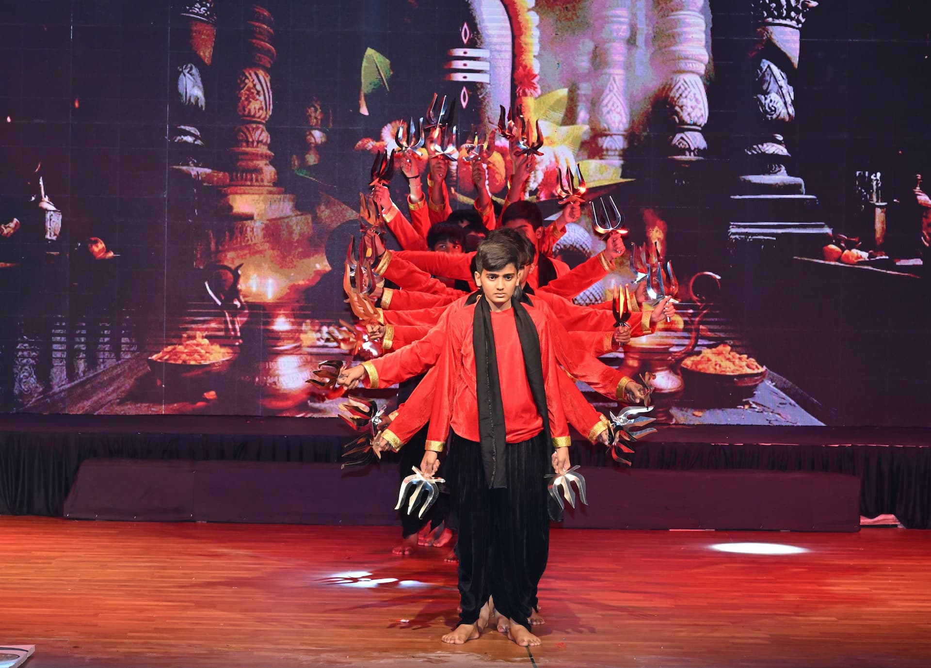 Descriptive alt text